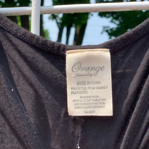 Black tank missing shoulder lace detail - Picture 3 of 4